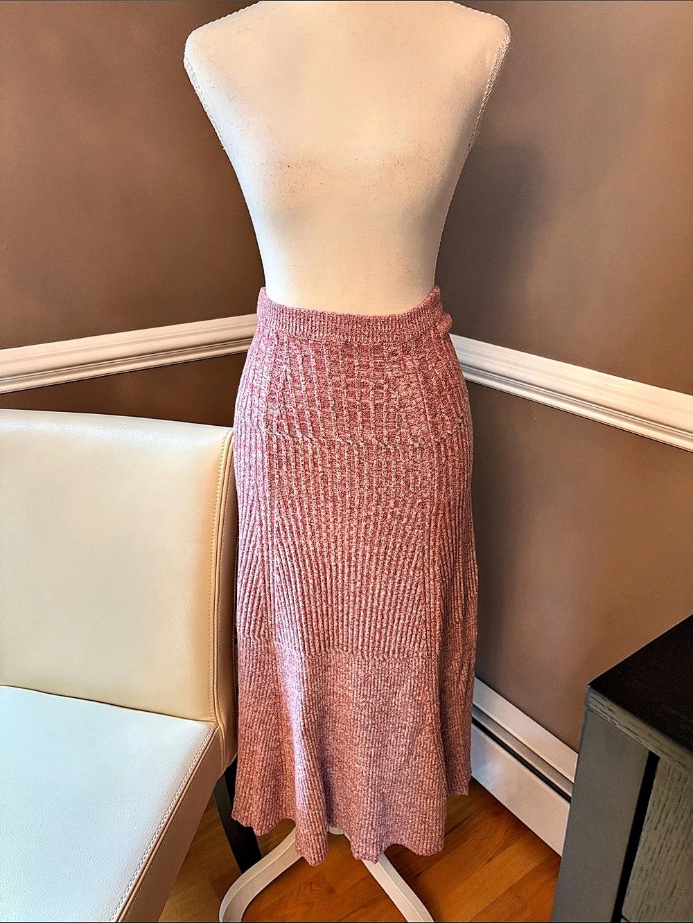 Victoria Beckham Pink Knit Midi Skirt Size 2 Like New